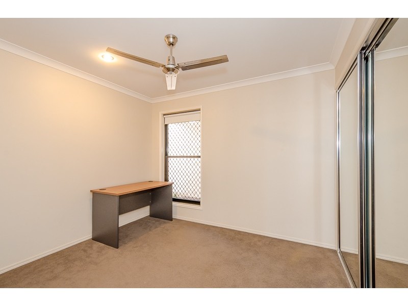 27 Parsloe Street, Telina QLD 4680