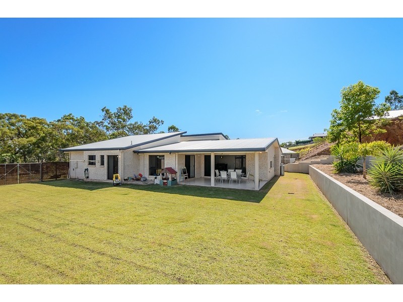 27 Parsloe Street, Telina QLD 4680