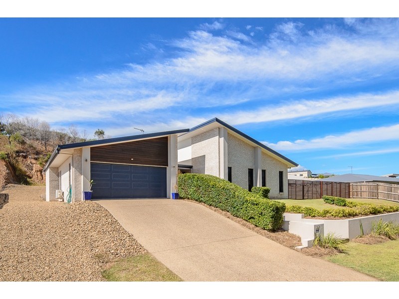 27 Parsloe Street, Telina QLD 4680