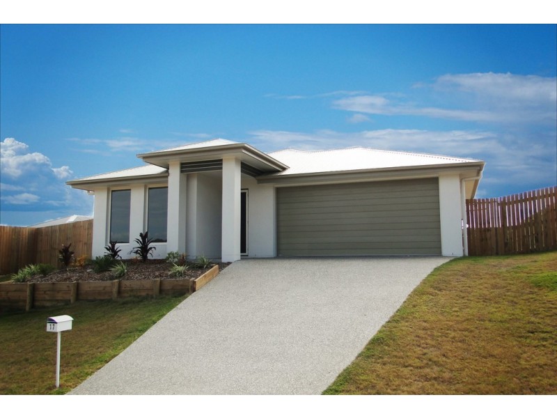 17 AVOCET ROAD, Kirkwood QLD 4680