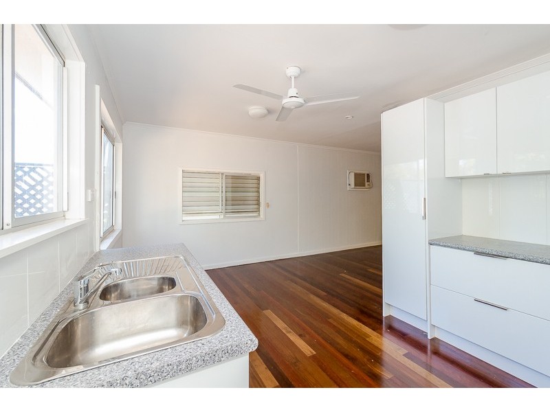 3 Clark Street, Clinton QLD 4680