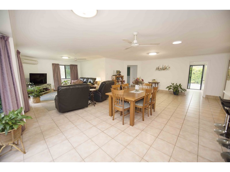 28 Carthurbie Court, New Auckland QLD 4680