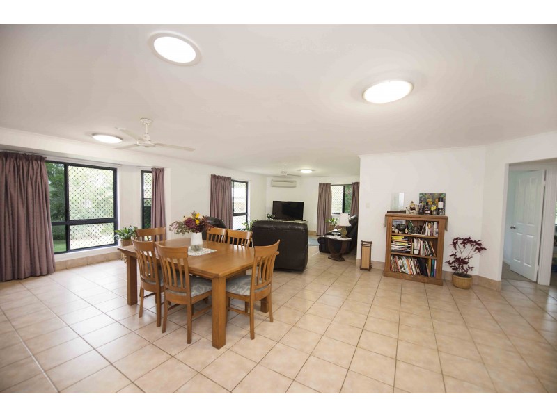 28 Carthurbie Court, New Auckland QLD 4680