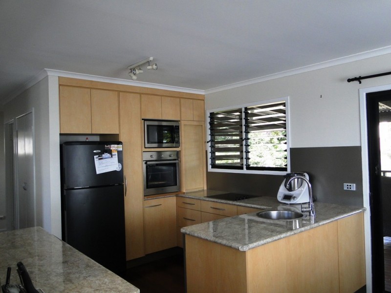 23 SMITH STREET, West Gladstone QLD 4680