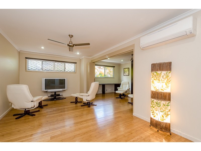 11 Christian Court, Glen Eden QLD 4680