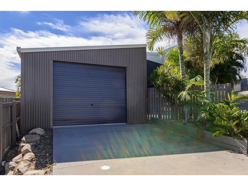 11 Christian Court, Glen Eden QLD 4680