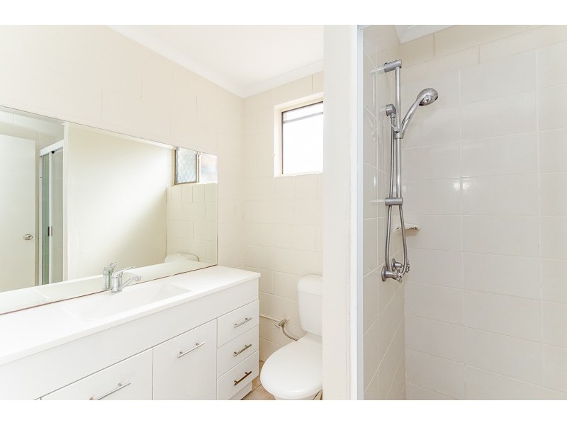 38 Cockatoo Drive, New Auckland QLD 4680