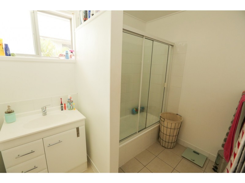 23 Satinay Street, New Auckland QLD 4680