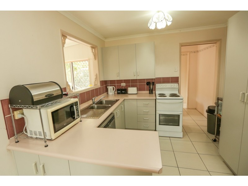 23 Satinay Street, New Auckland QLD 4680