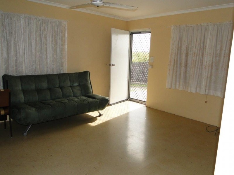 1/12 MURRAY STREET, West Gladstone QLD 4680