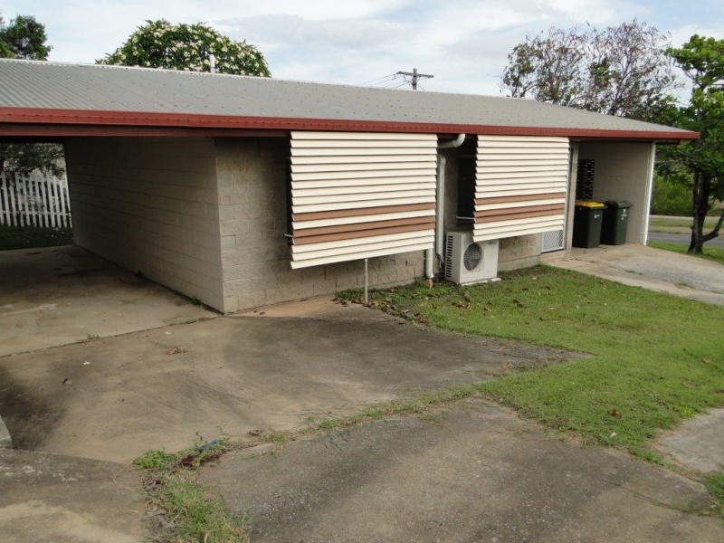 1/12 MURRAY STREET, West Gladstone QLD 4680