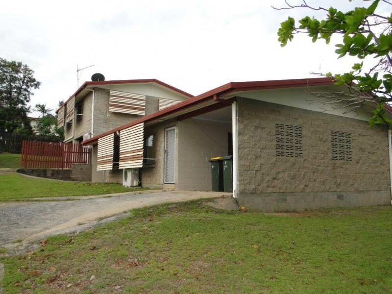 1/12 MURRAY STREET, West Gladstone QLD 4680