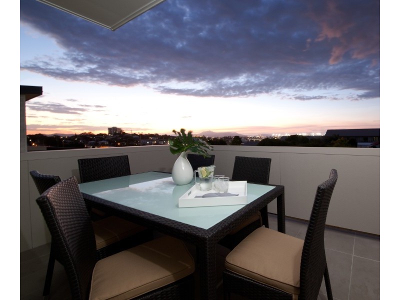 4/100 GLENLYON ST, Gladstone QLD 4680