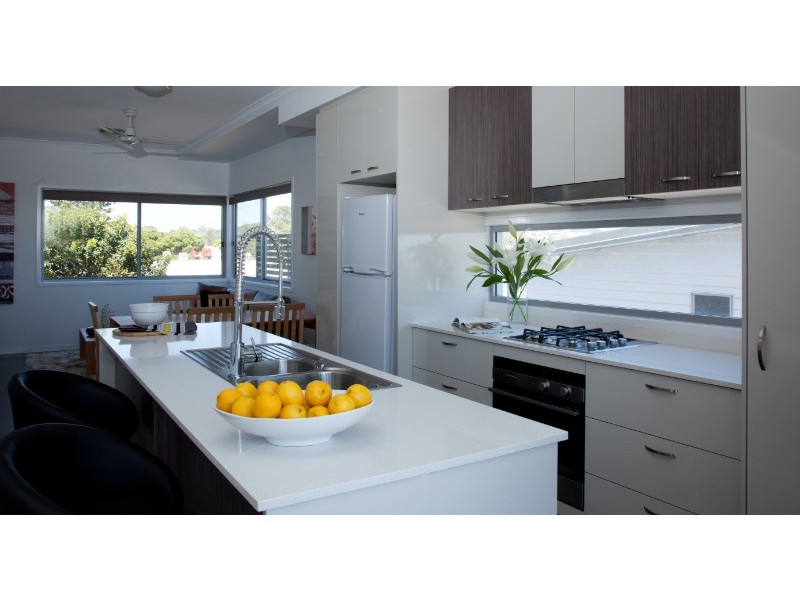 4/100 GLENLYON ST, Gladstone QLD 4680