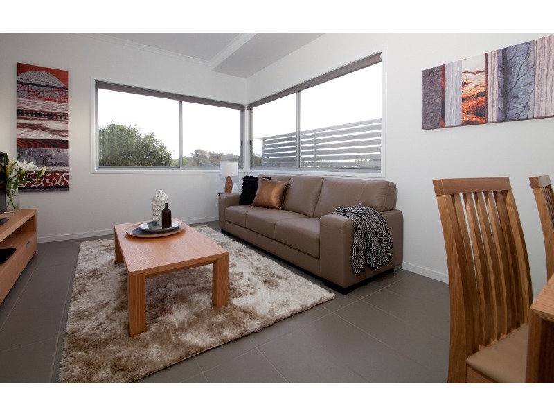 4/100 GLENLYON ST, Gladstone QLD 4680