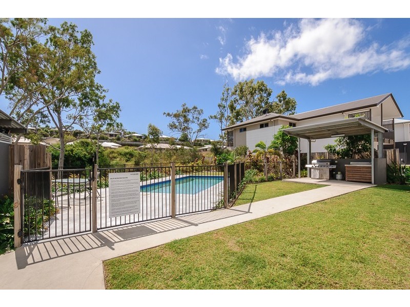 2/2 Ringuet Close, Glen Eden QLD 4680