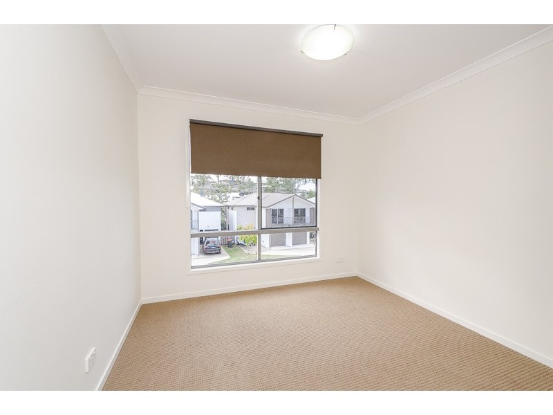 2/2 Ringuet Close, Glen Eden QLD 4680