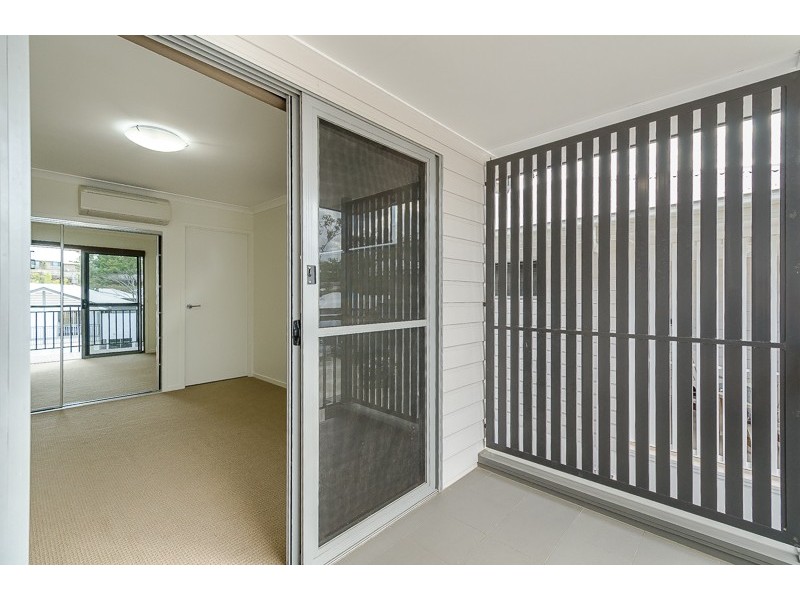 2/2 Ringuet Close, Glen Eden QLD 4680