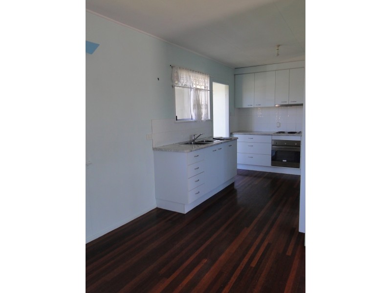 7 JANSEN STREET, West Gladstone QLD 4680