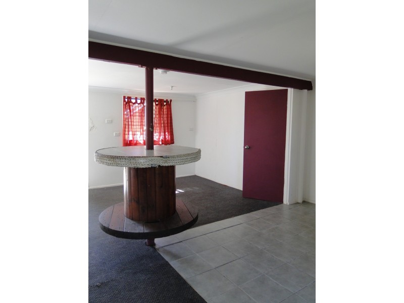 7 JANSEN STREET, West Gladstone QLD 4680