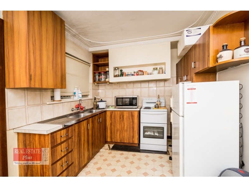 22 Beaconsfield Avenue, Midvale WA 6056