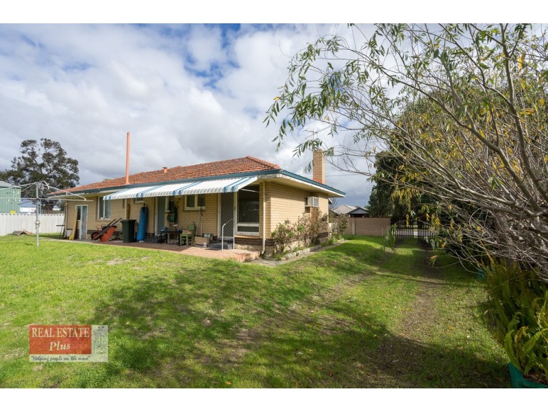 22 Beaconsfield Avenue, Midvale WA 6056