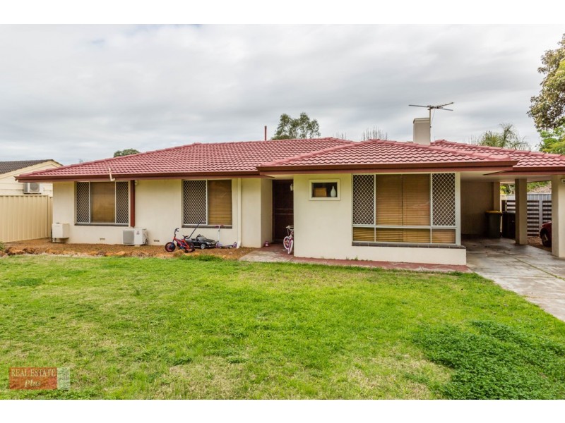11 Lincoln Road, Forrestfield WA 6058