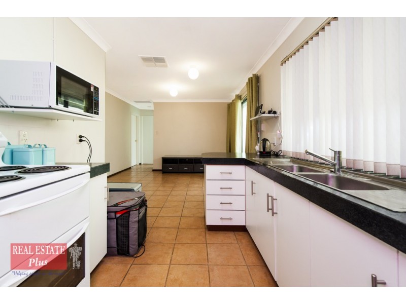 49 Moira Avenue, Forrestfield WA 6058