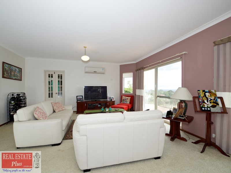 3 Hillway, Swan View WA 6056