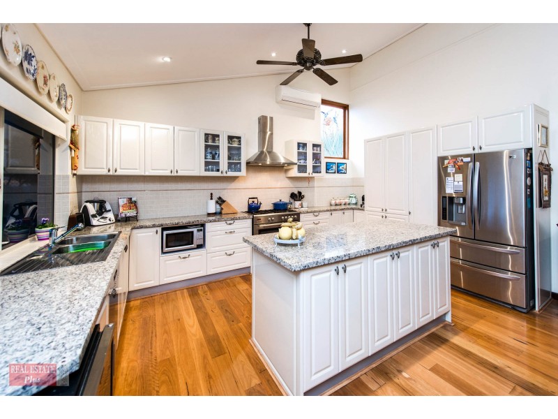 86 Swan View Road, Swan View WA 6056