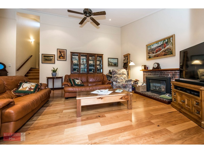 86 Swan View Road, Swan View WA 6056