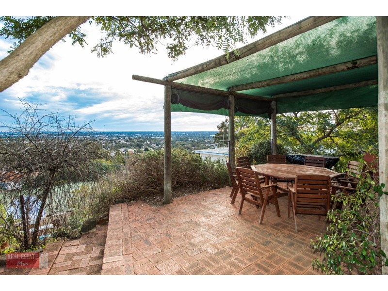 86 Swan View Road, Swan View WA 6056