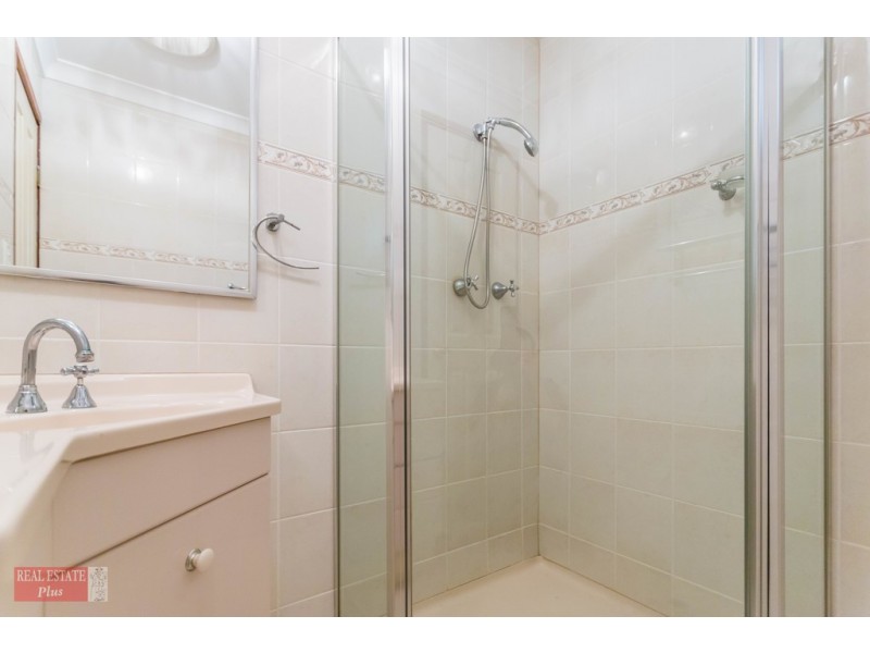 5/351 Hawtin Road, Forrestfield WA 6058