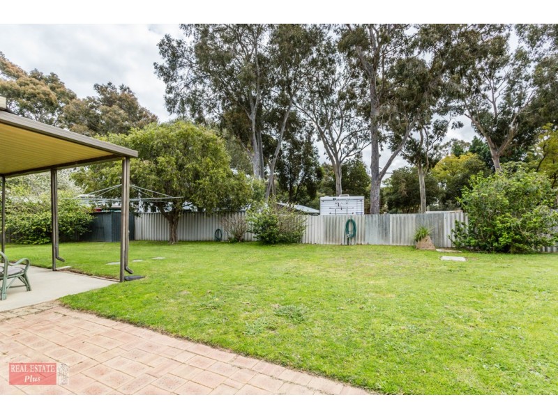 35 Warren Road, Maida Vale WA 6057