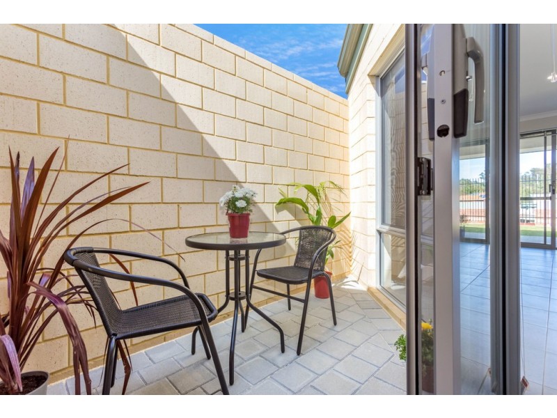 Unit 2, 20 Weld Road, Swan View WA 6056