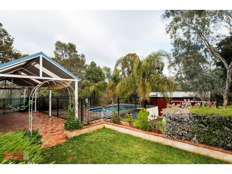 85 Lake View Road, Chidlow WA 6556