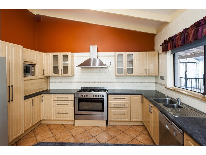 85 Lake View Road, Chidlow WA 6556