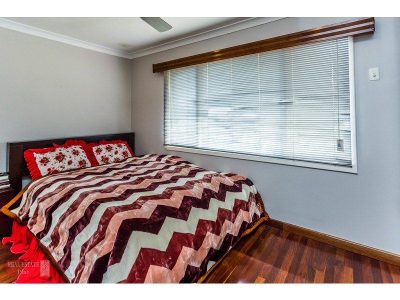 65 Burnham Way, Girrawheen WA 6064