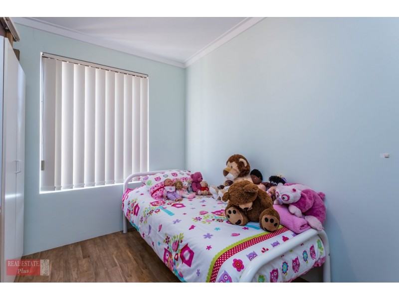 13 Narwood Place, Midvale WA 6056