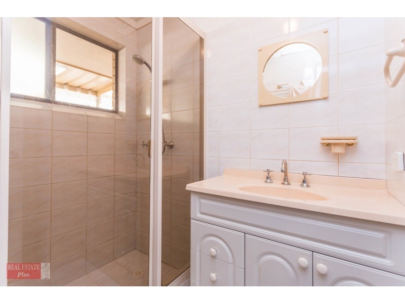 13 Narwood Place, Midvale WA 6056