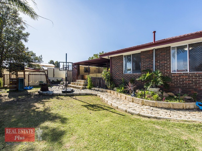 76 Blanchard Road, Swan View WA 6056