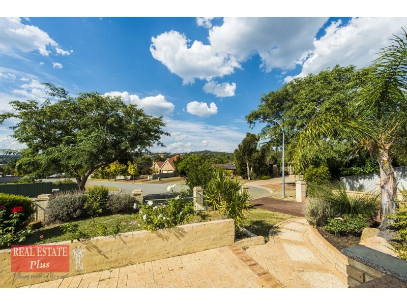 9 Gaza Court, Greenmount WA 6056