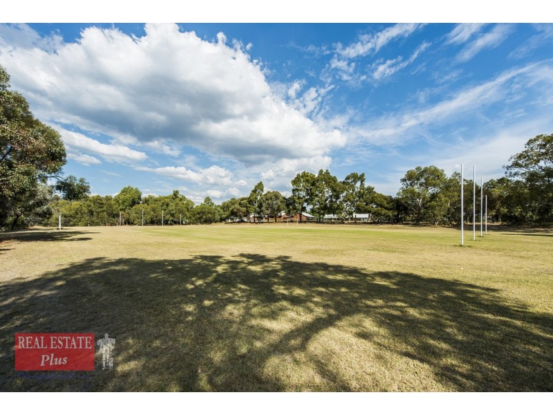 9 Gaza Court, Greenmount WA 6056