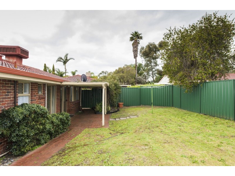 7/24 Stringybark Drive, Forrestfield WA 6058