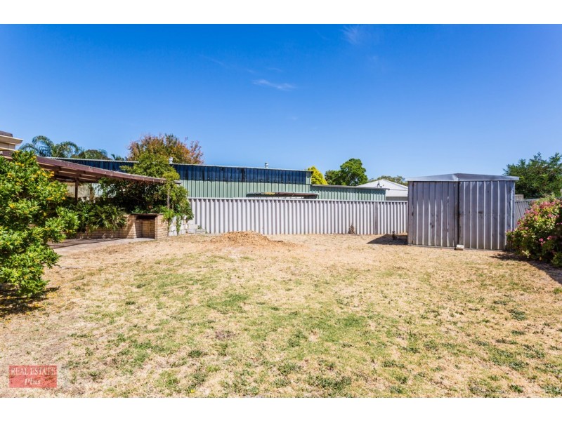 6 Opperman Place, Middle Swan WA 6056