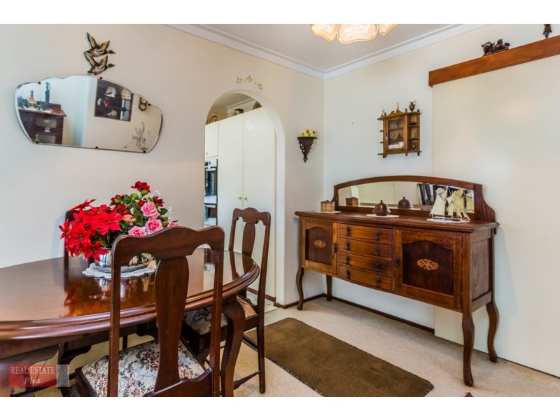 9 Bladon Way, Swan View WA 6056