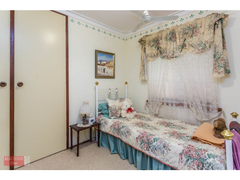 9 Bladon Way, Swan View WA 6056