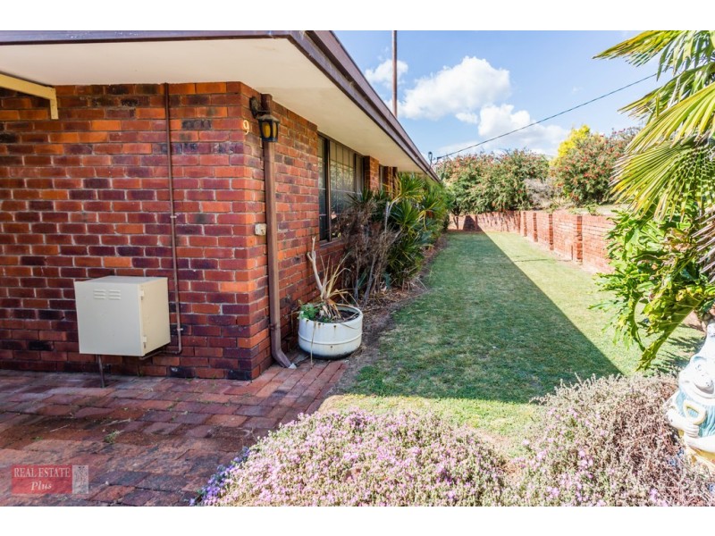 9 Bladon Way, Swan View WA 6056