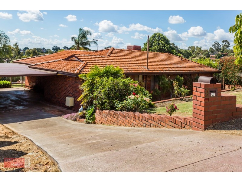 9 Bladon Way, Swan View WA 6056