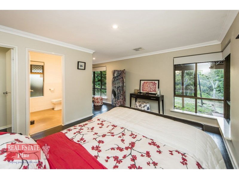 910 Coulston Road, Boya WA 6056